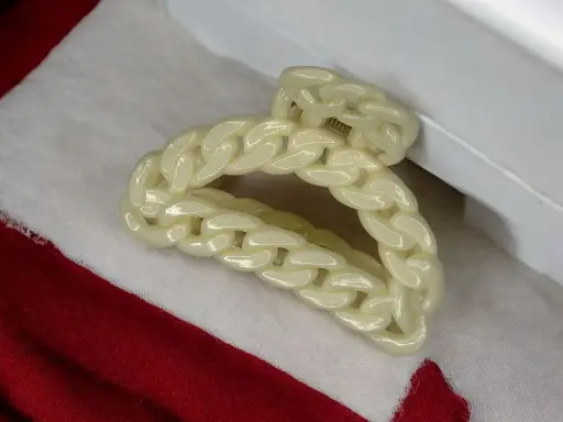 HAIR CLAW CHAIN DESIGN (D SHAPE)